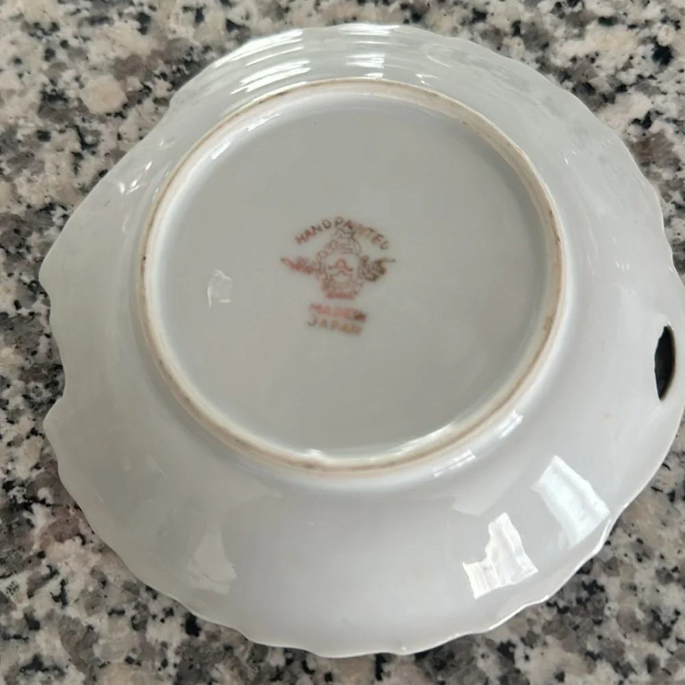 Hand painted blue eyed dragon ware trinket dish - Picture 2 of 2